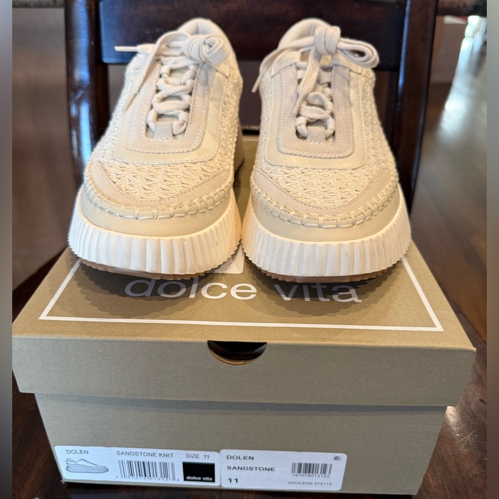 Dolce Vita Dolan Sneakers- Sandstone knit color